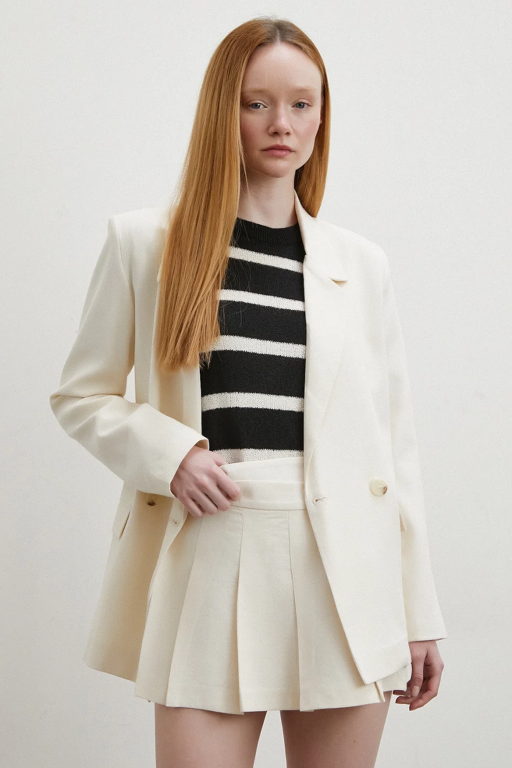 Pleated Shorts Skirt Ecru