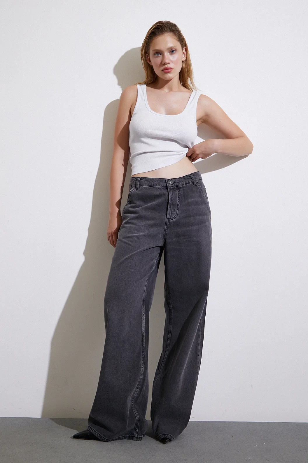 Yüksel Bel Geniş Paça Jean Füme