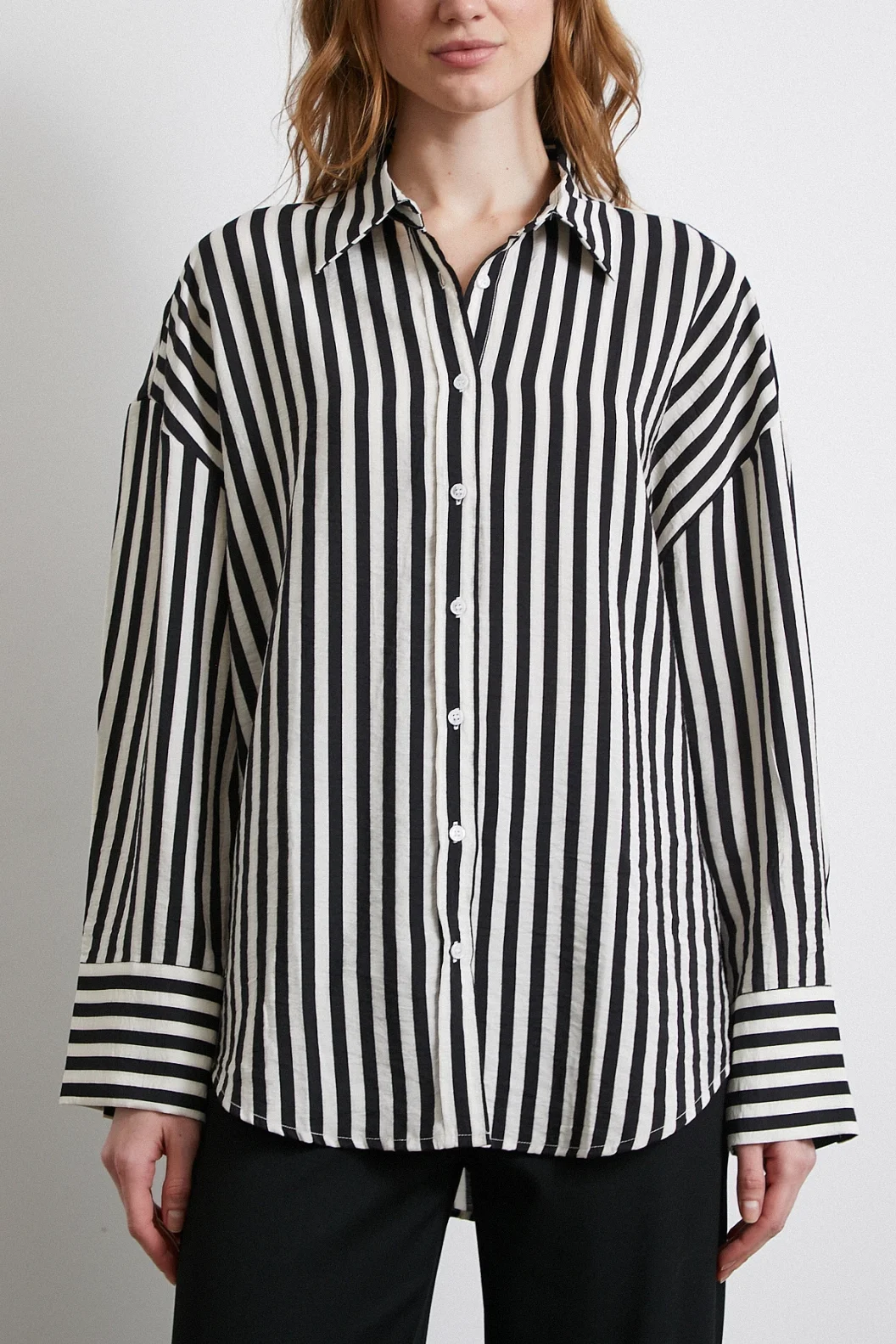 Gestreiftes T-Shirt Schwarz