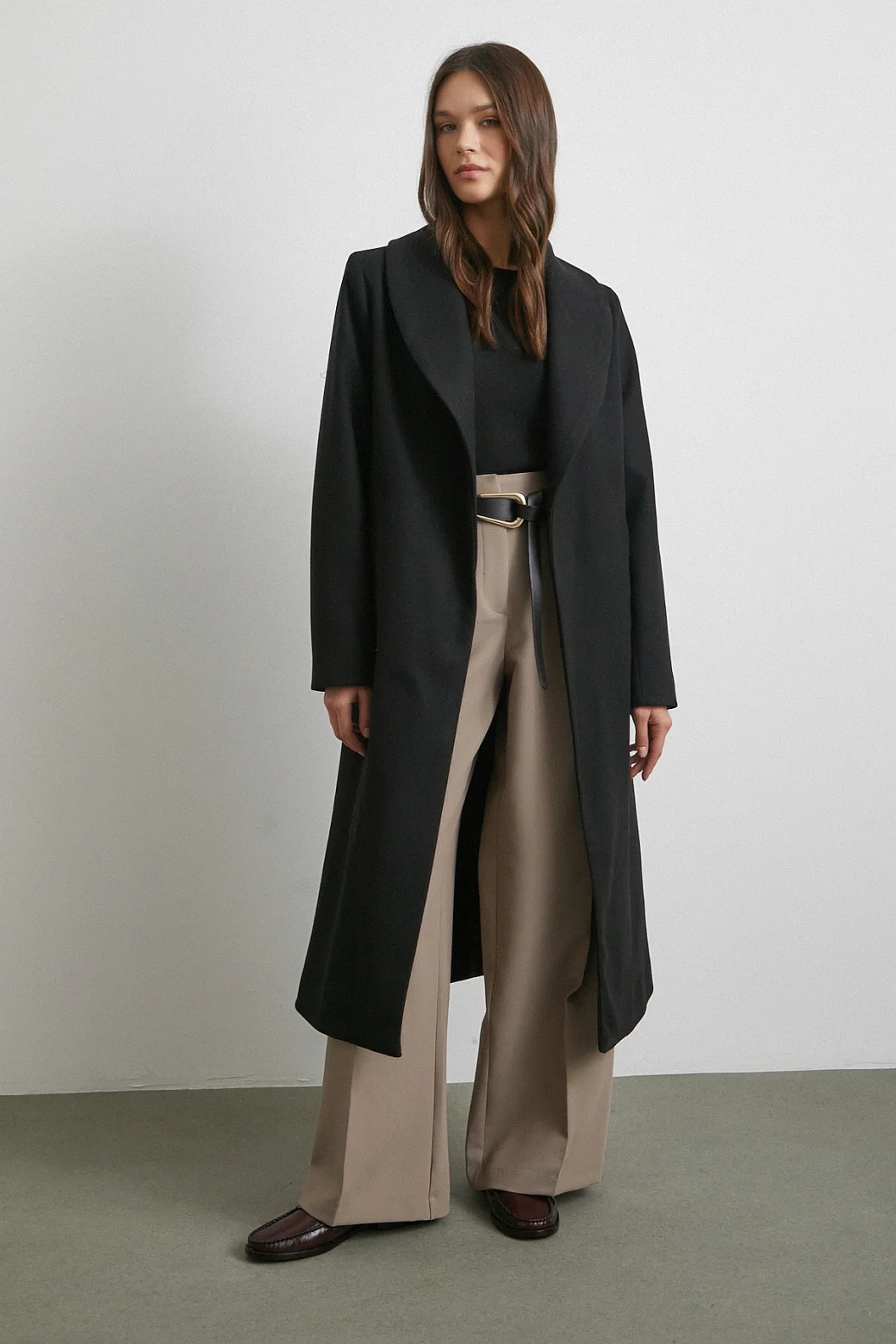 Kuşaklı Kaşe Kaban Siyah