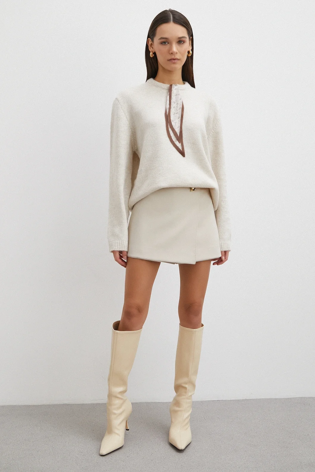 Fularlı Uzun Kollu Kazak Ekru