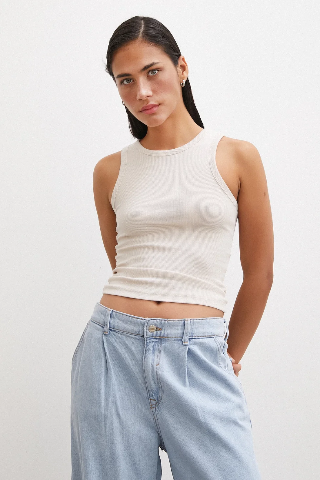 معطف رمادي اللون بياقة دراجة