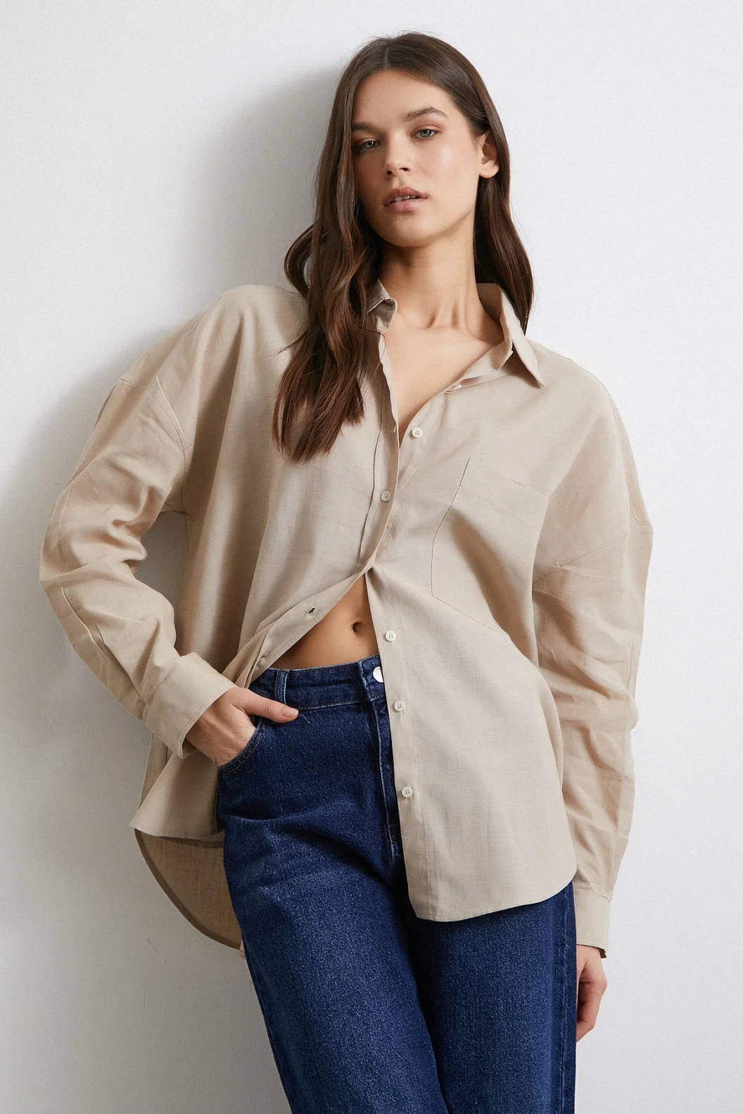 قميص الكتان الفضفاض النسيجي الفضي