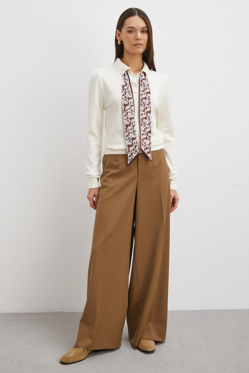 Fularlı Polo Yaka Kazak Ekru