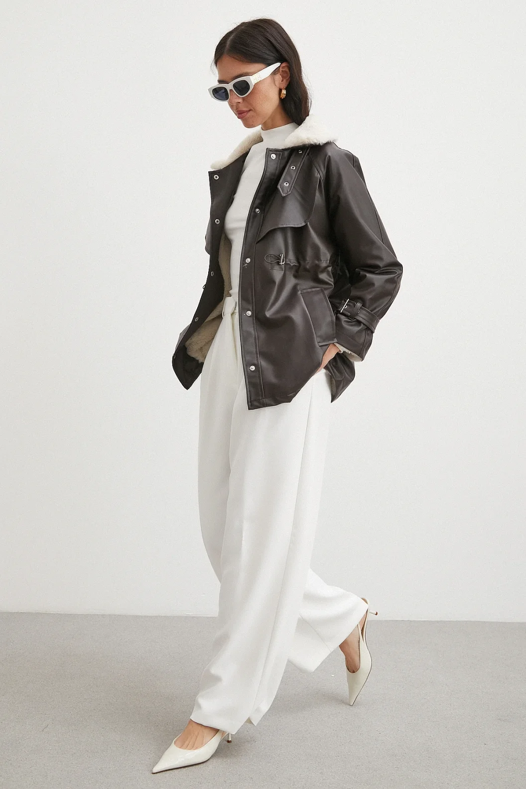 Kürklü Yaka Detaylı Deri Ceket Kahve