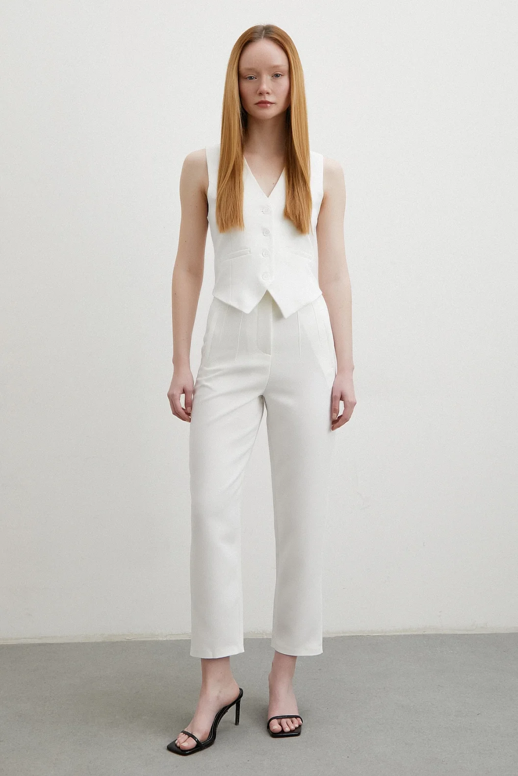 Front Brush Skinny Fabric Pants Ecru