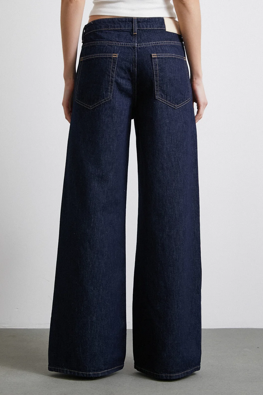 Beş Cepli Yüksek Bel Bol Paça Jean Koyu Lacivert