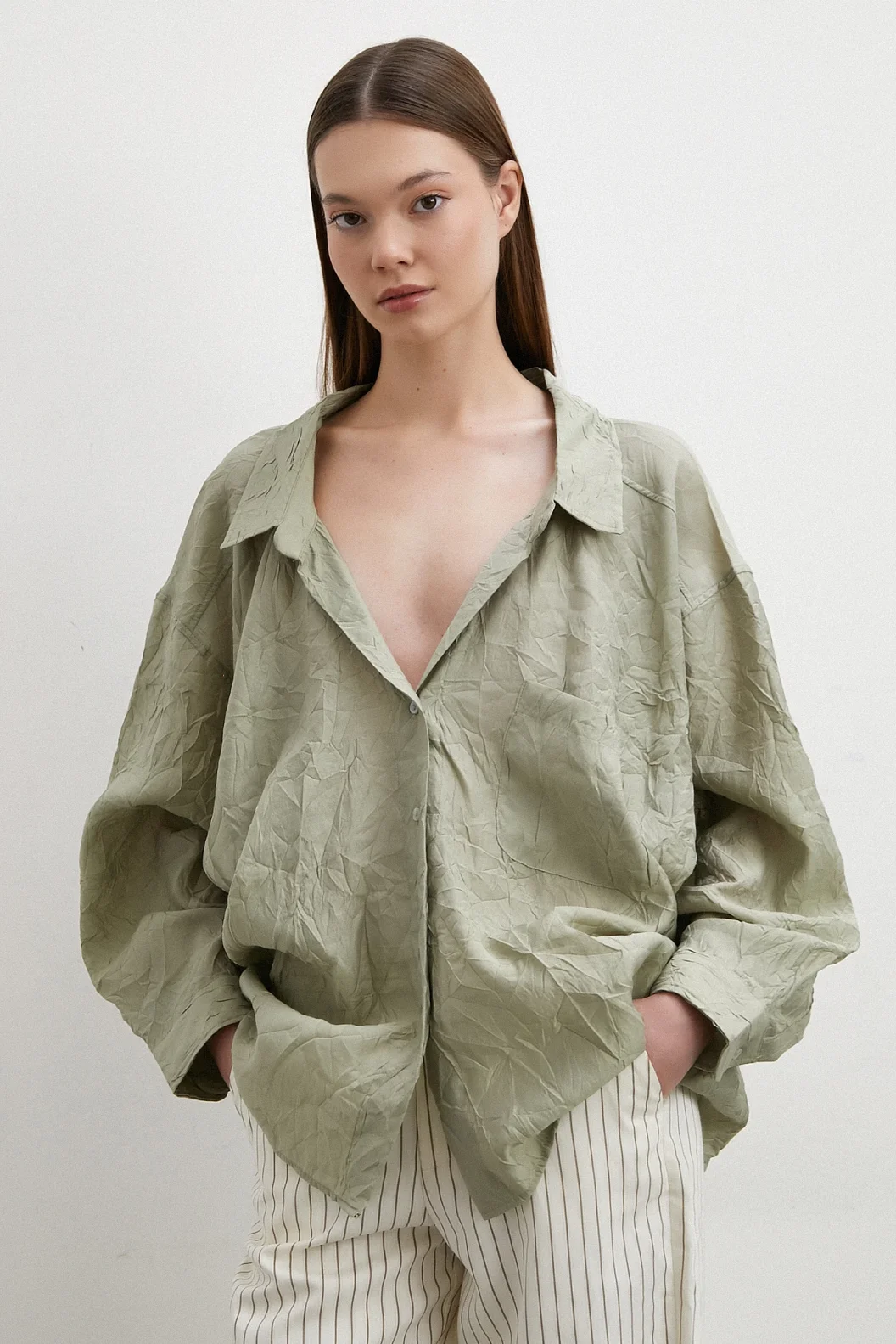 Oversize Crinkled Shirt Khaki
