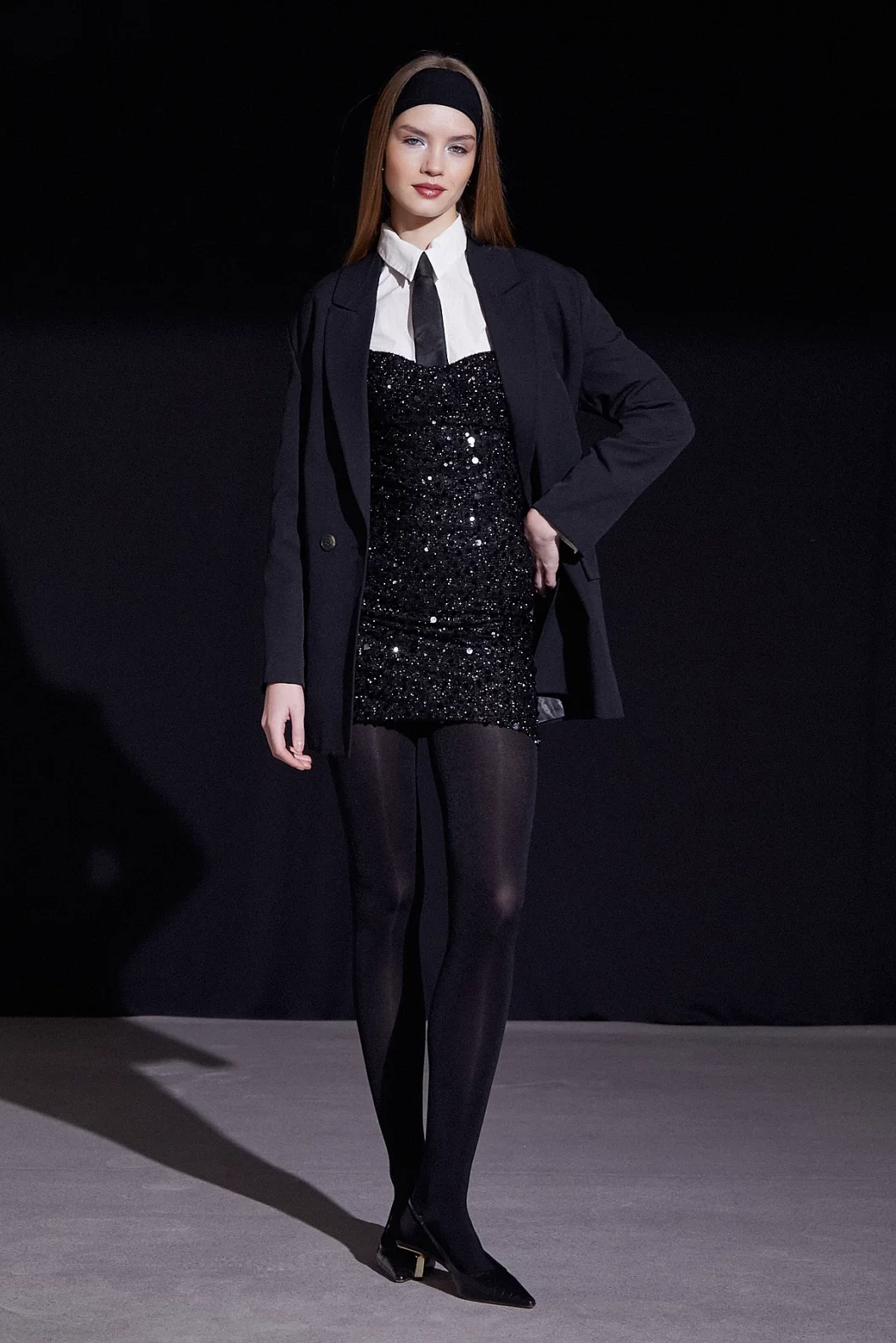 Trägerloses Bleistiftkleid Schwarz