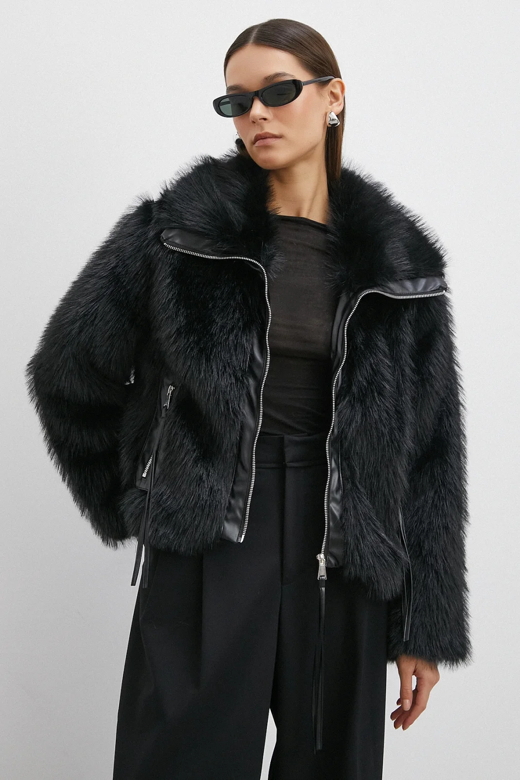 Deri Garnili Lolita Mont Siyah