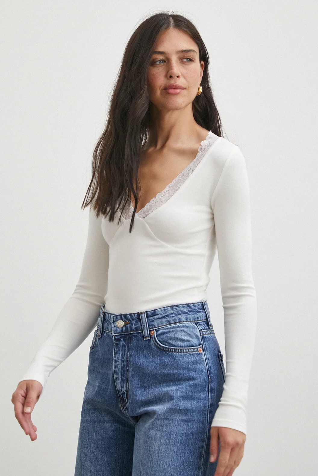 Yakası Dantelli Bluz Beyaz