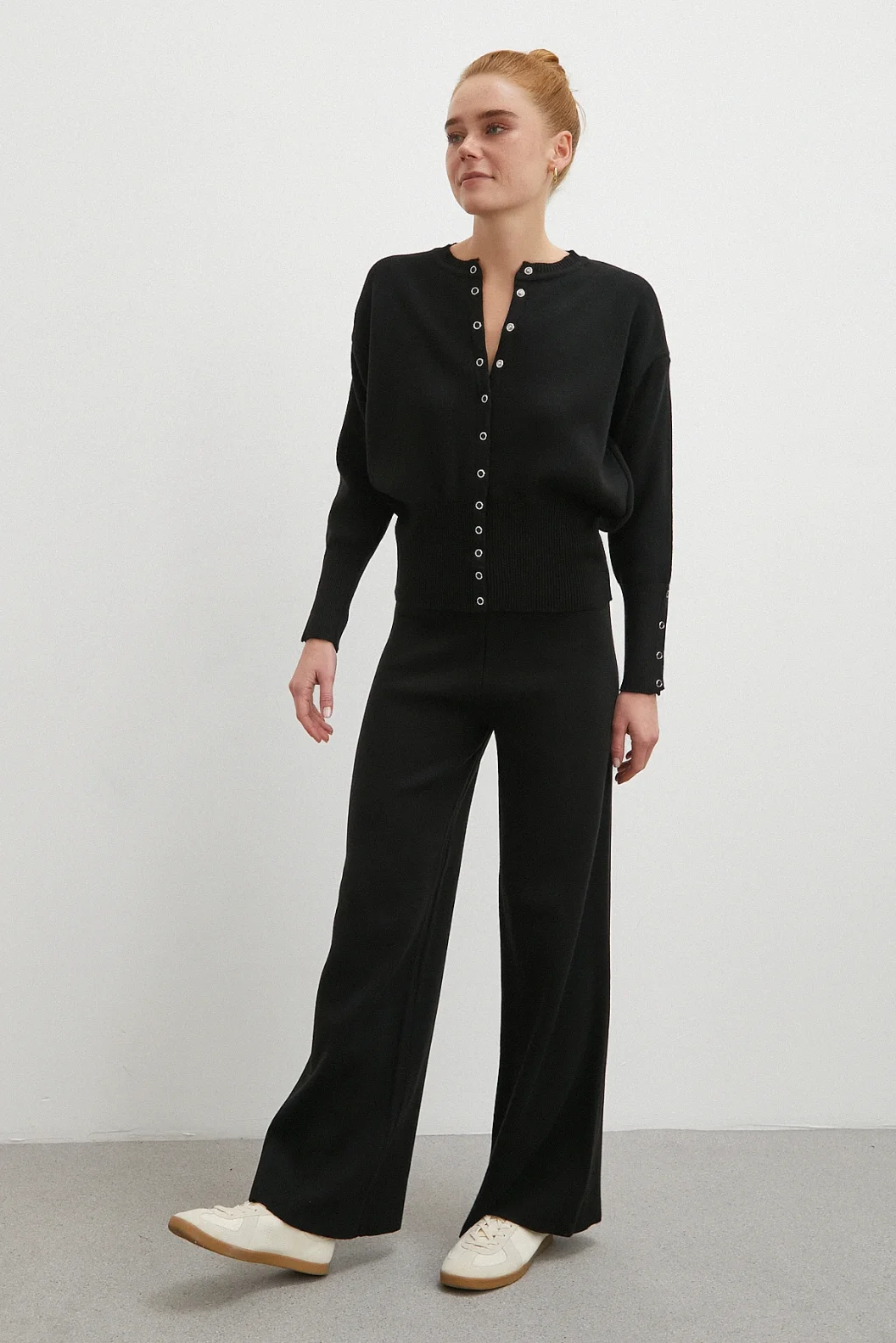 Çıtçıtlı Pantolonlu Triko Takım Siyah