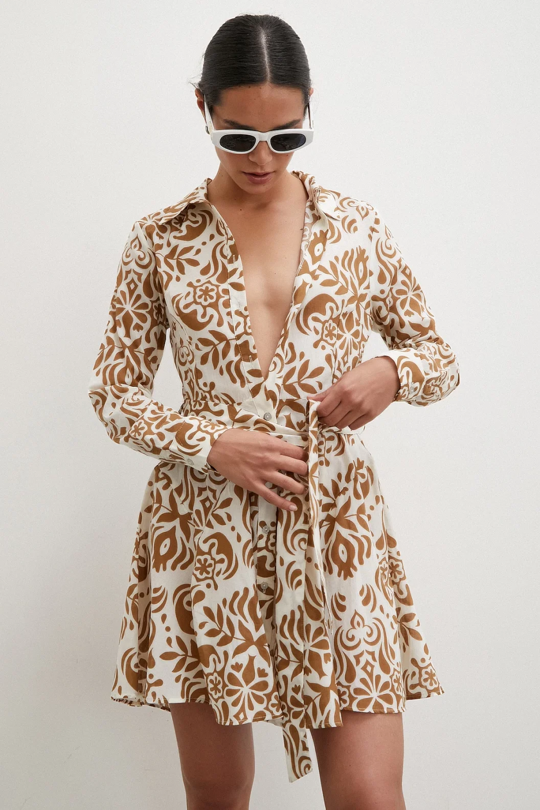 فستان قهوة بنقوش جوديل