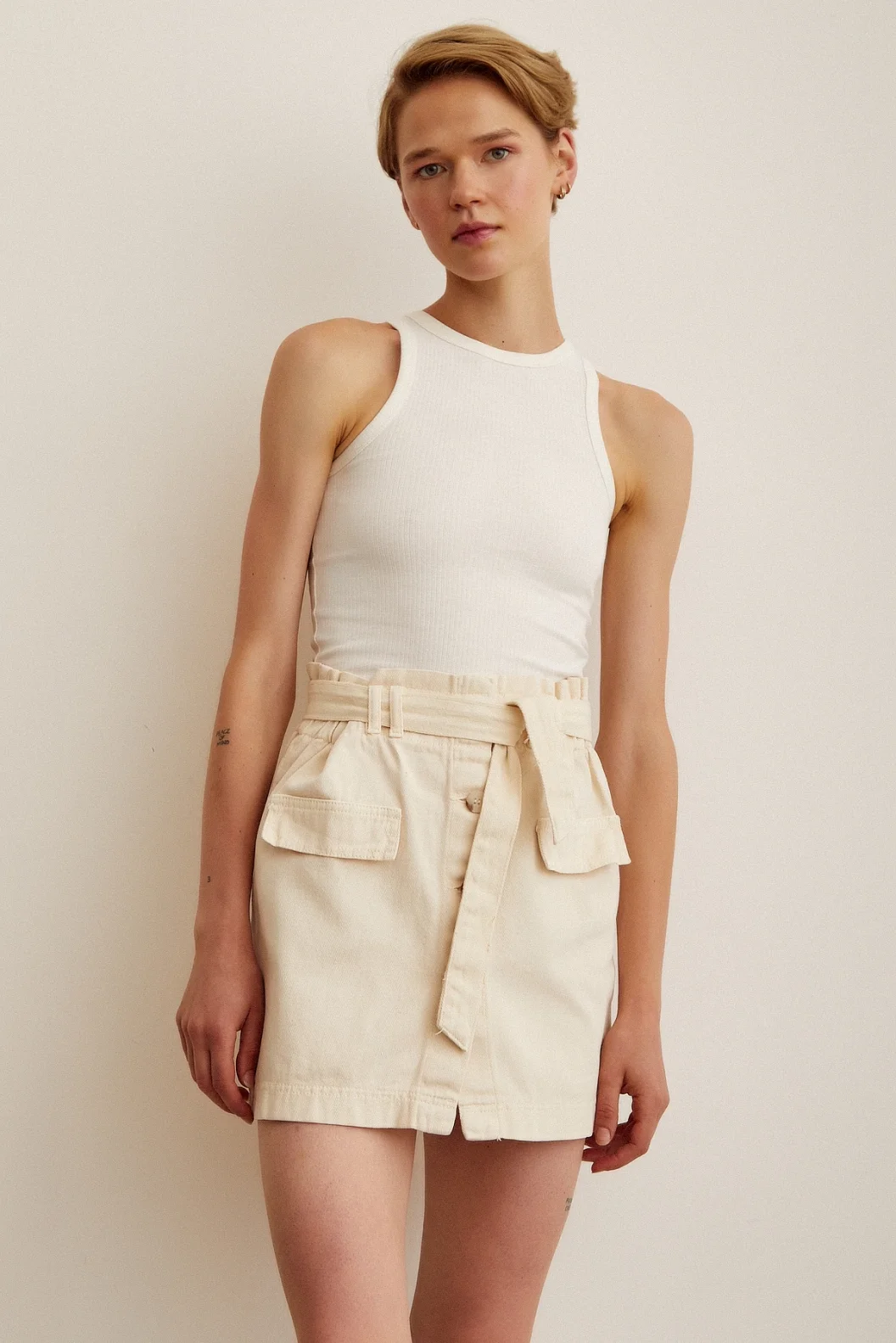 Wadenlanger Faltenrock in Beige