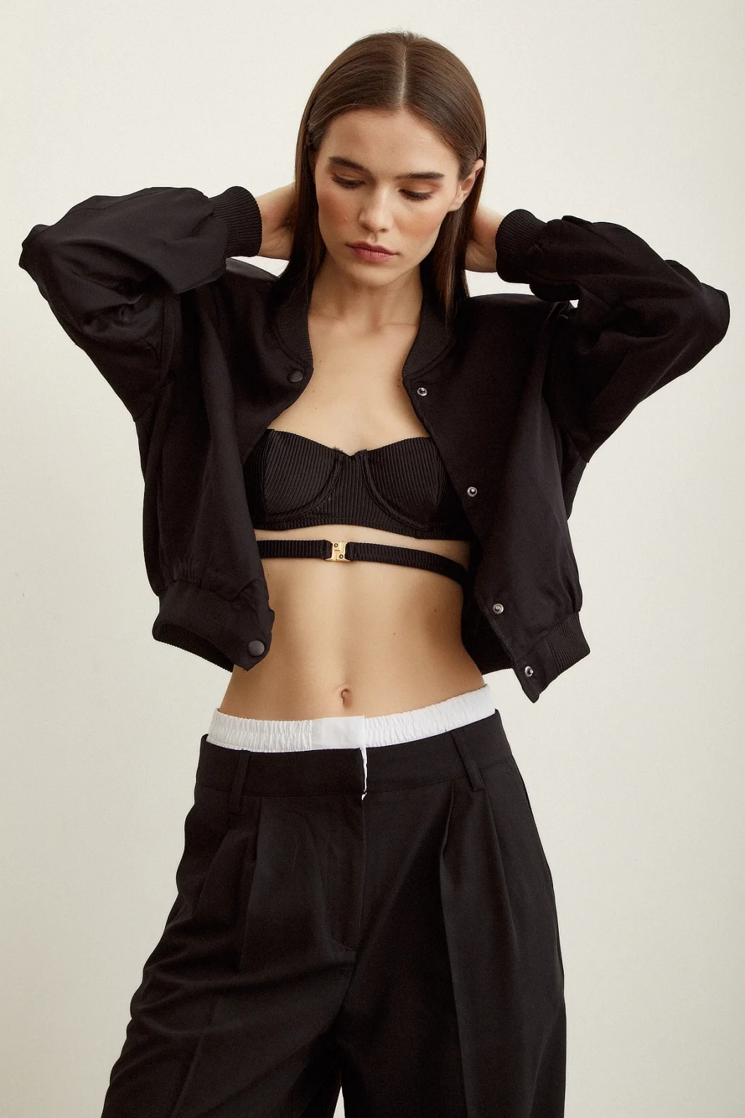 معطف بسطواني مبطن بالحشوات - أسود