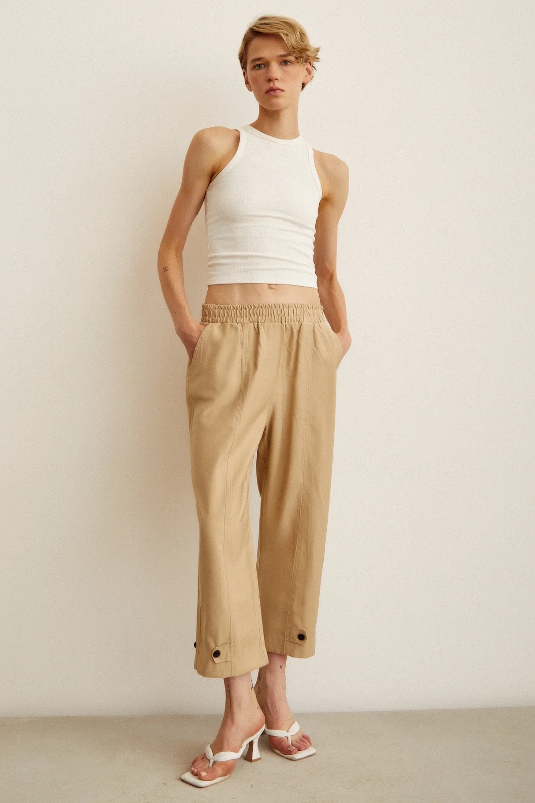 بنطلون واسع مرن بيج