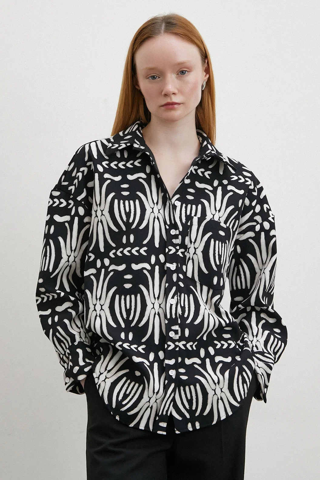 Crepe Contrast Patterned Shirt Black