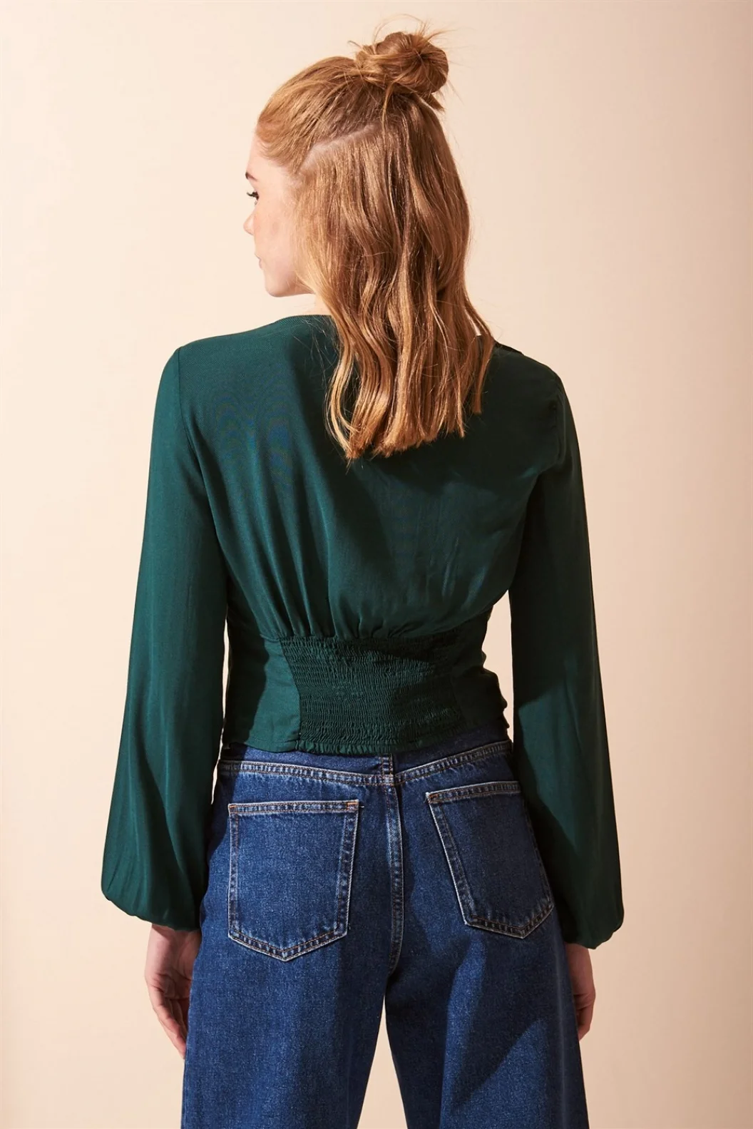 قميص برقبة في بي الطويلة بأزرار أخضر