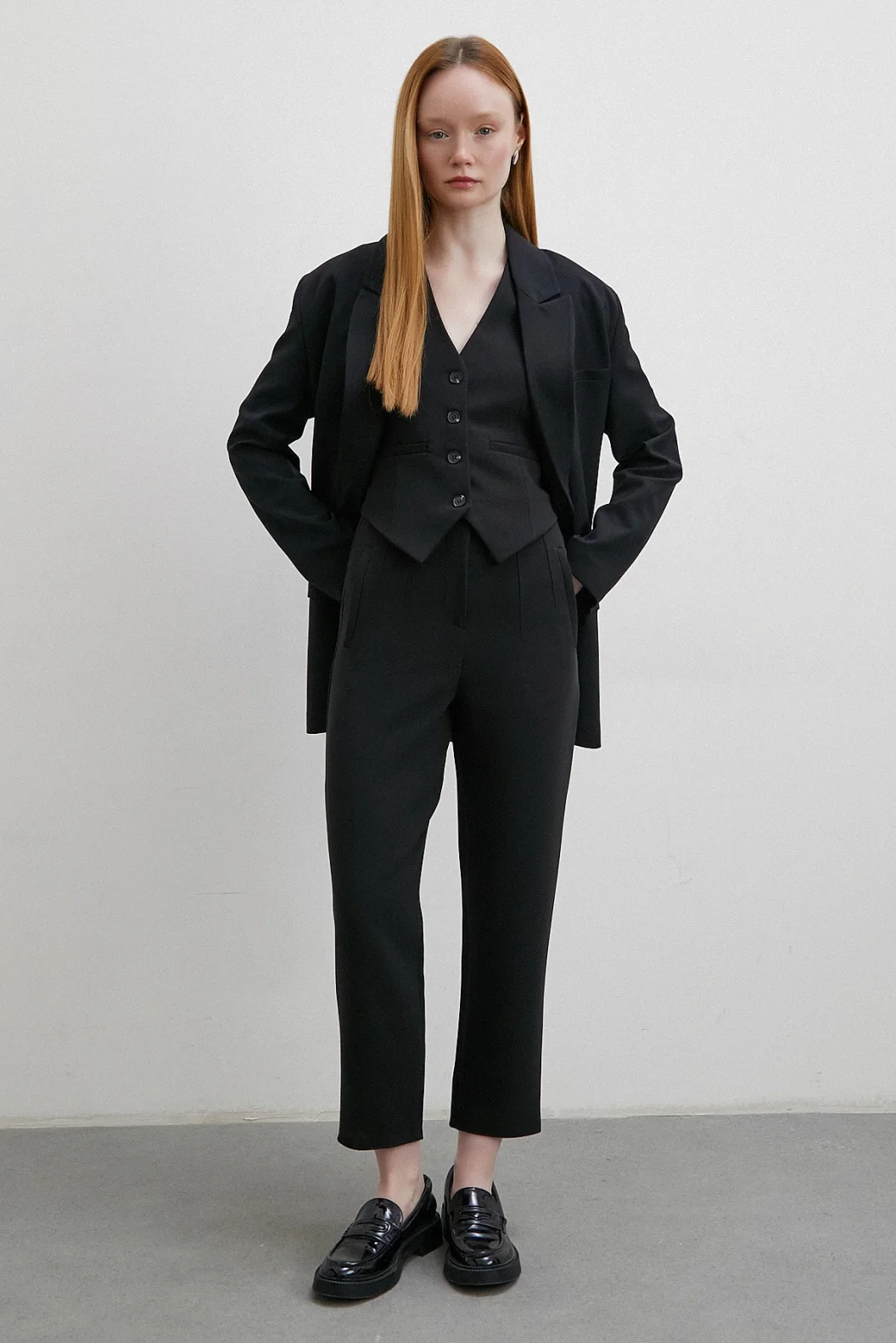 Front Brushed Skinny Fabric Pants Black