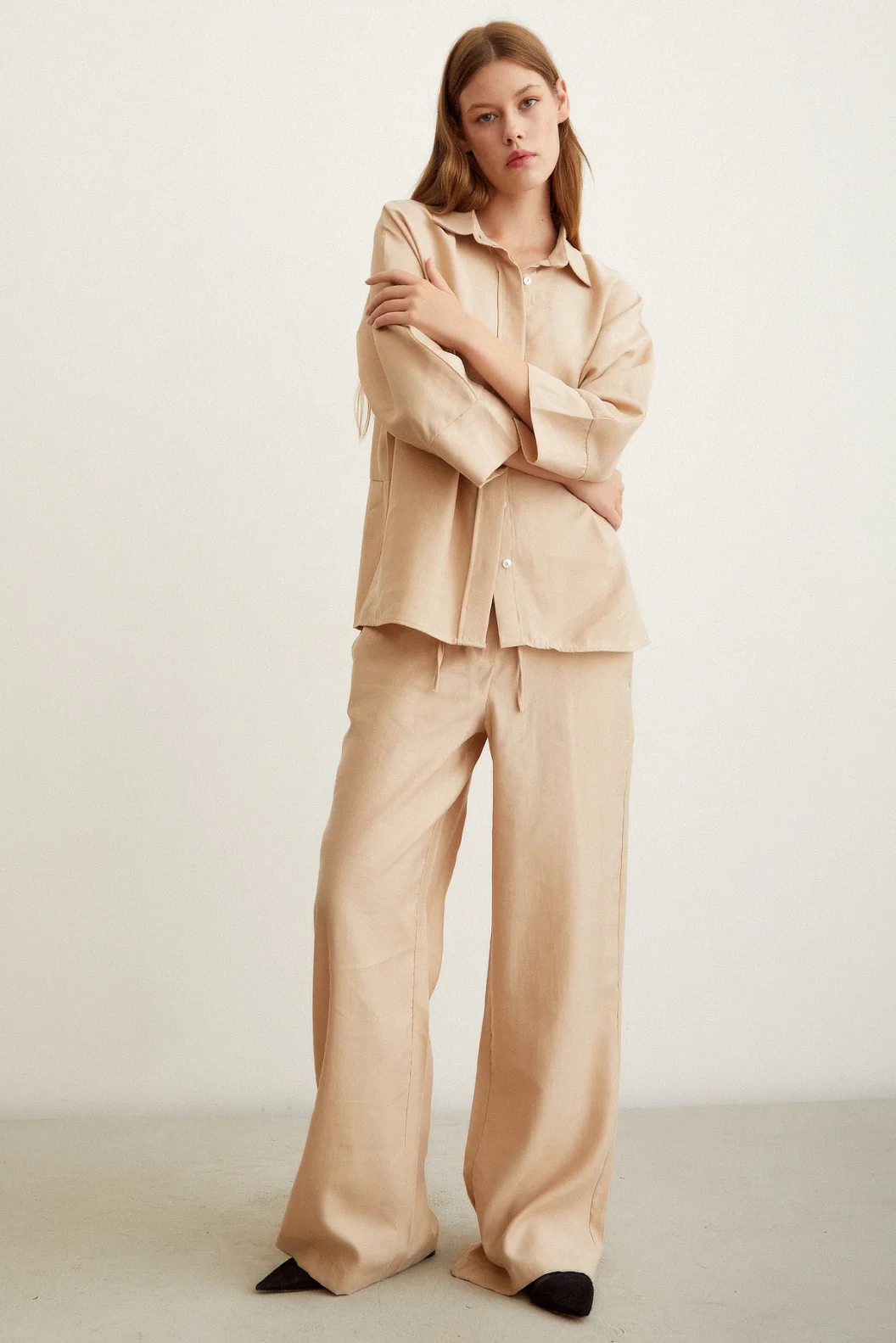 Bat Sleeve Linen Shirt Beige