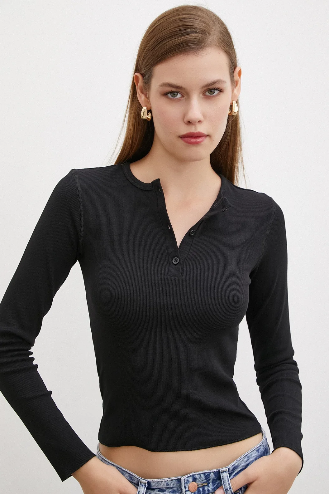 قميص كورسيه بأزرار أمامية أسود