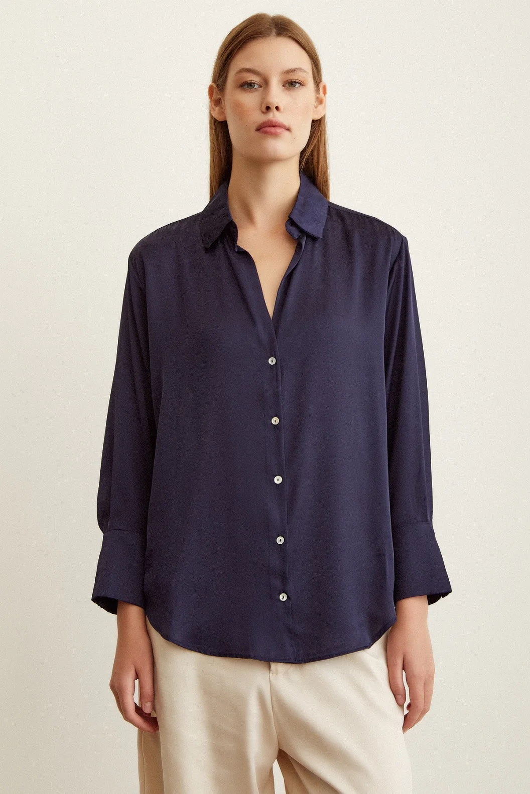 Basic قميص ساتان أزرق