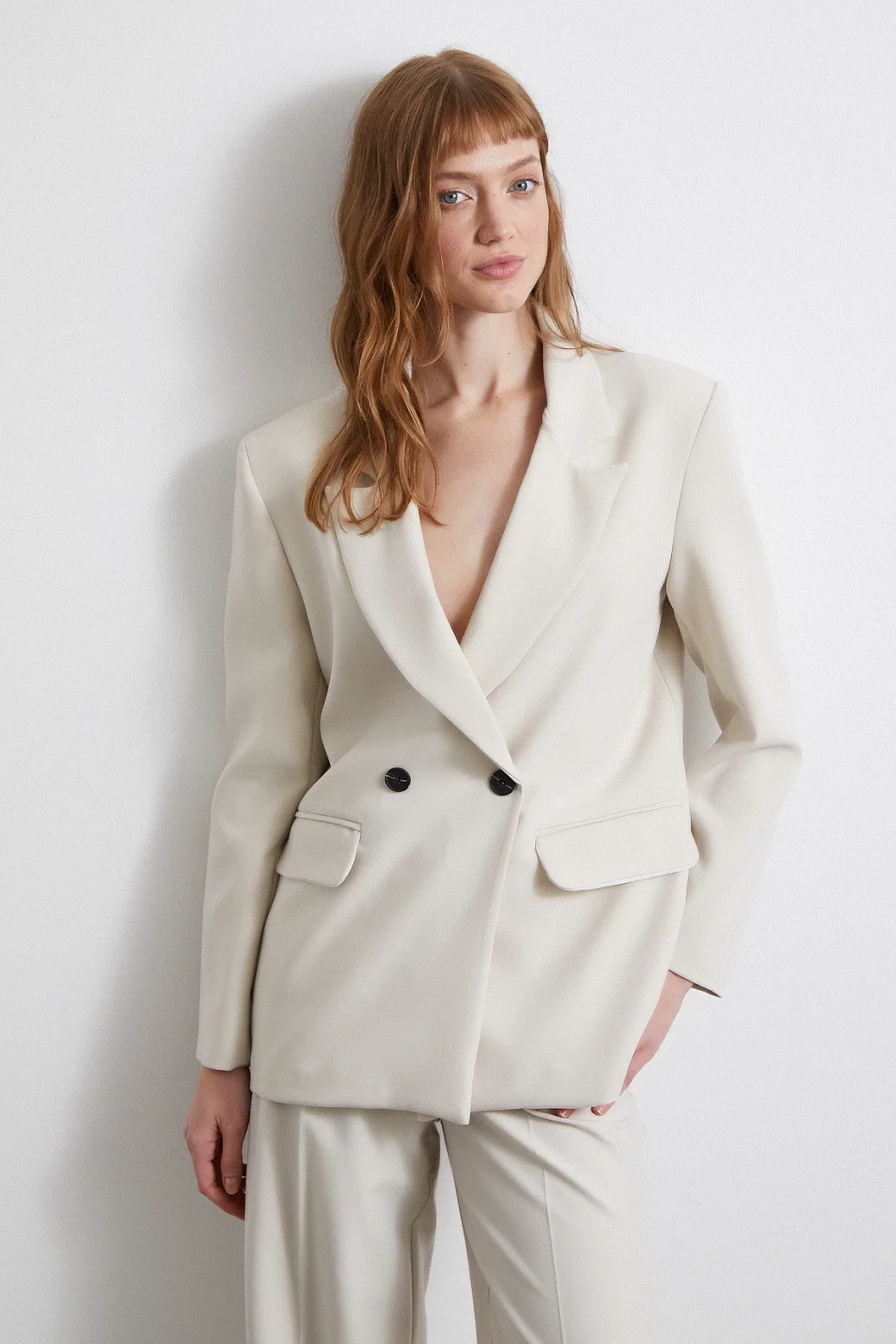 السترة بوليفيسكو الكلاسيكية العظام