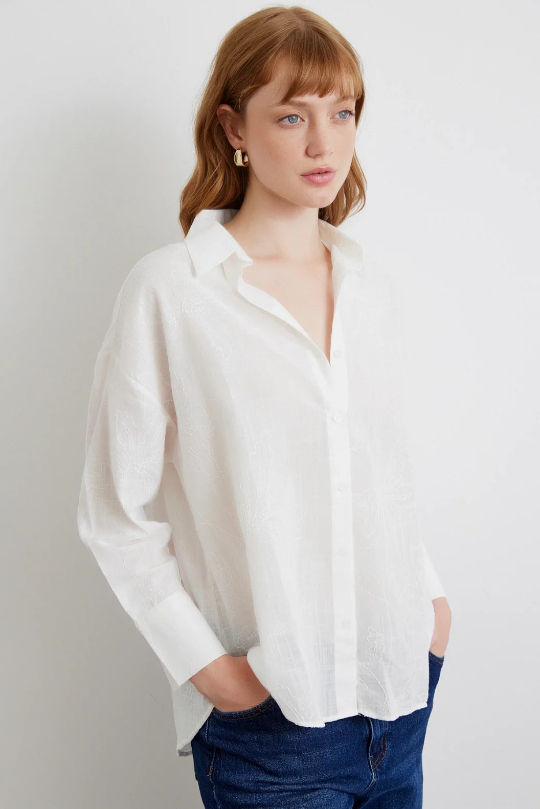 Nakış Detaylı Gömlek Beyaz