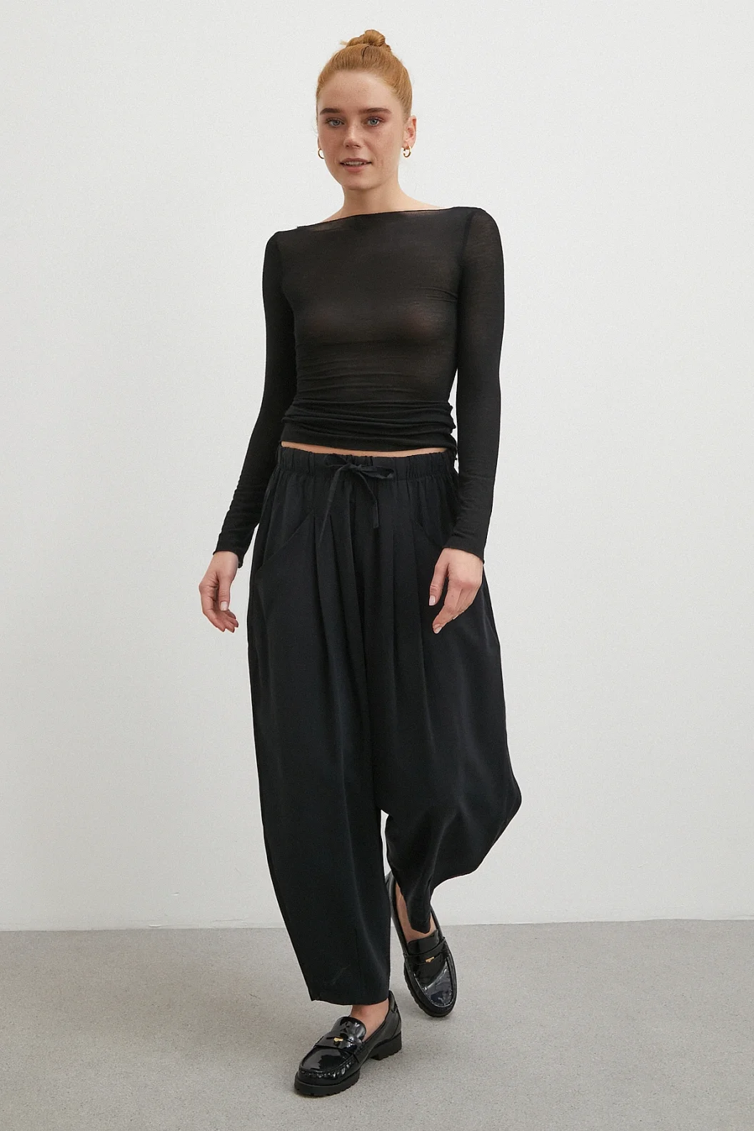 Bağcıklı Beli Lastikli Pileli Pantolon Siyah