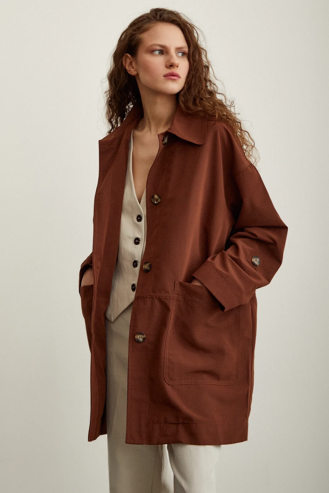 طربوش قماشي بجيب بني