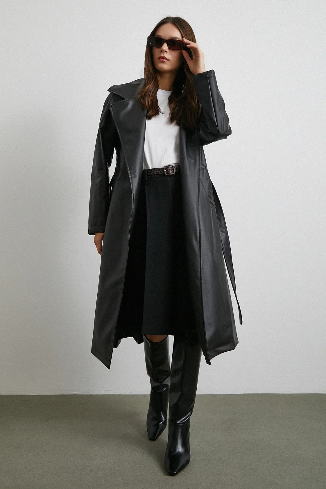 Kuşaklı Deri Pardesü Siyah