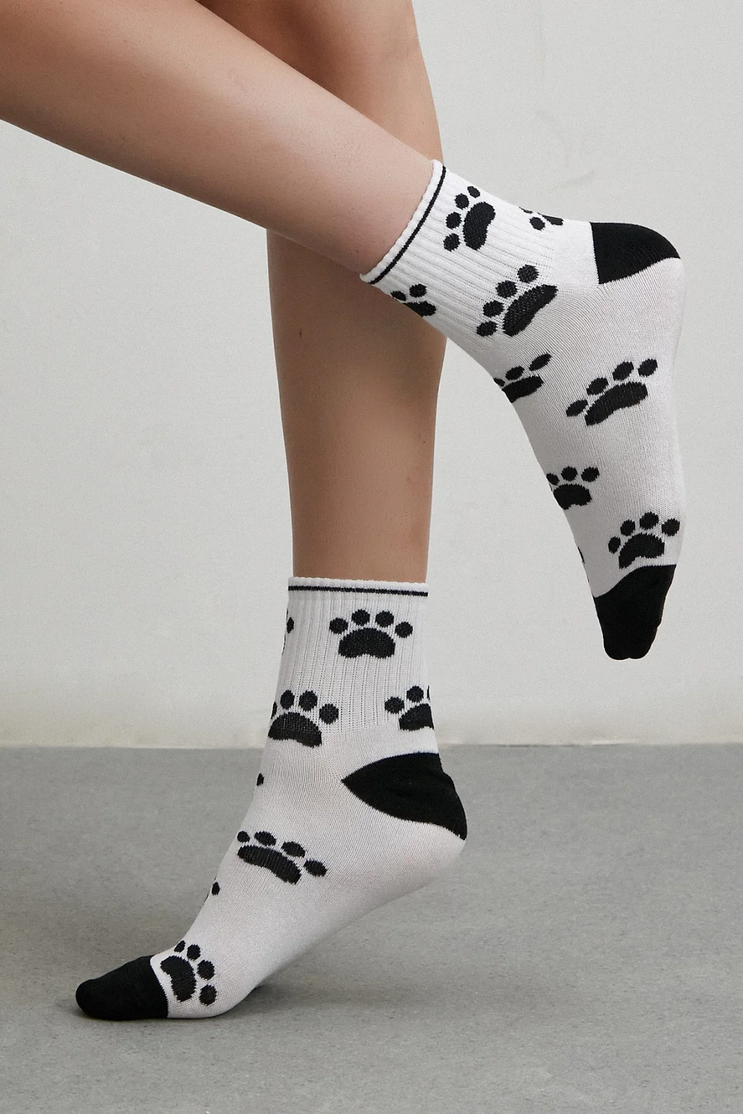 مجموعة جوارب كلية روكر بير الرباعية البيضاء