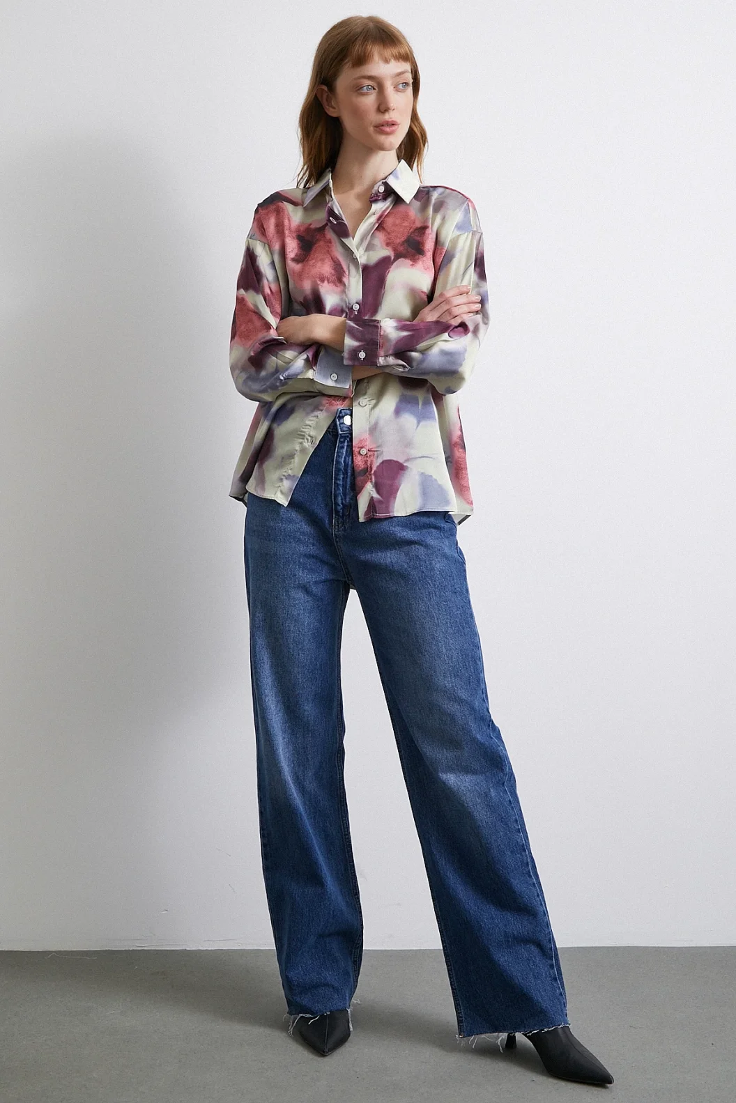 قميص حرير بتصميم باتيك باللون الأرجواني