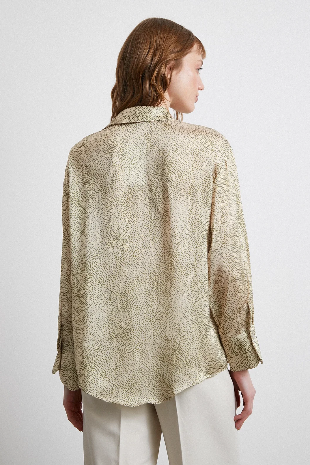 V-Ausschnitt gemusterte Satinbluse Grün