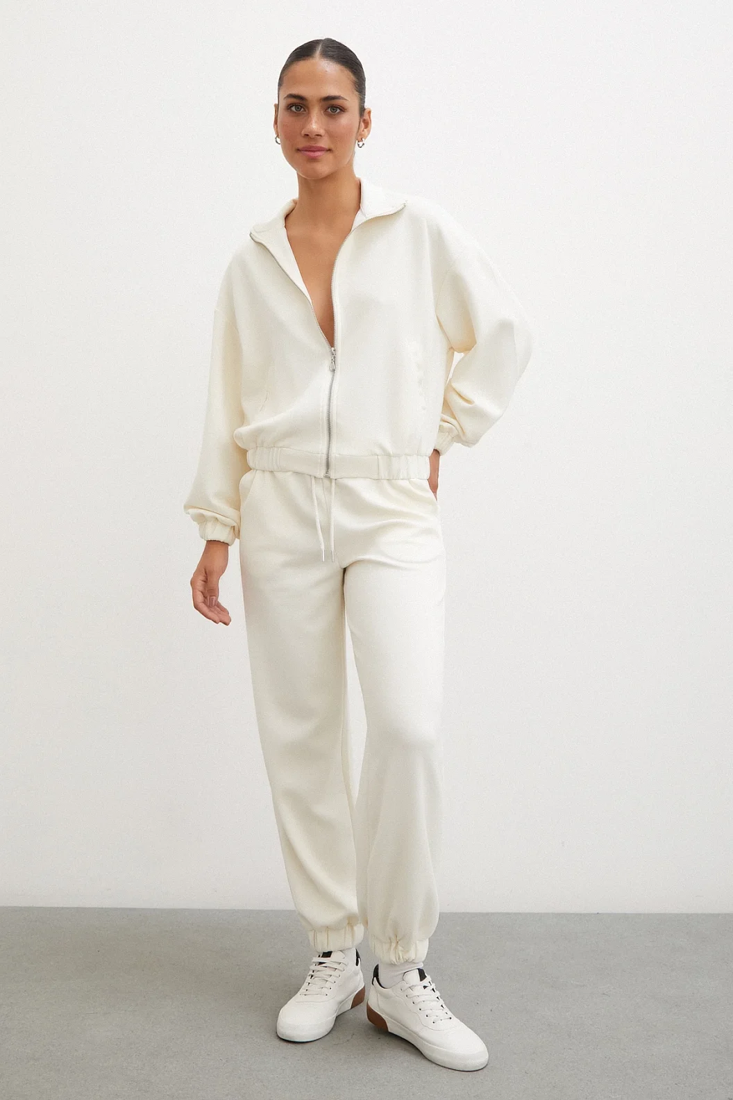 Lastikli Cepli Eşofman Altı Ekru