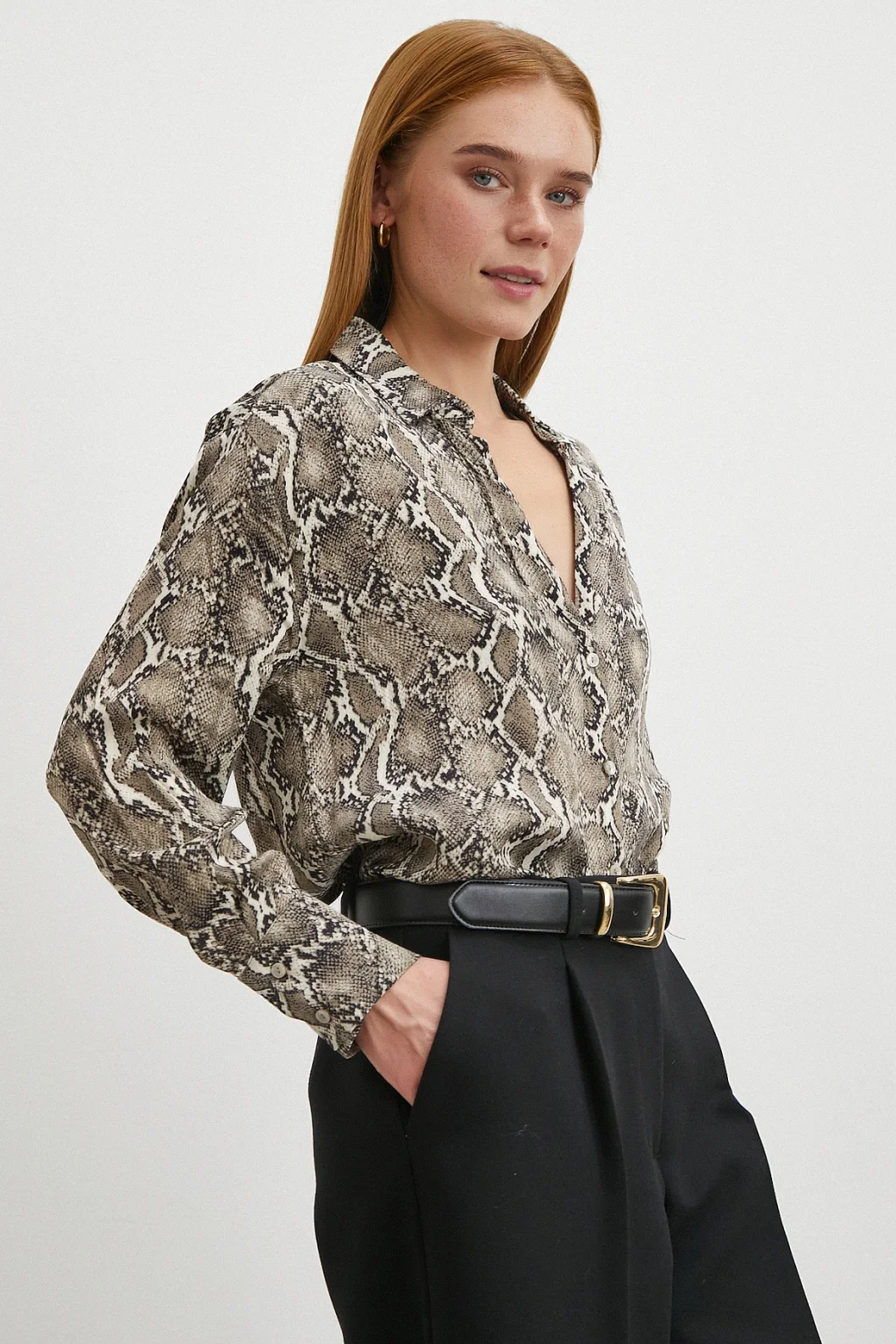 Yılan Desenli Viskon Saten Gömlek Siyah