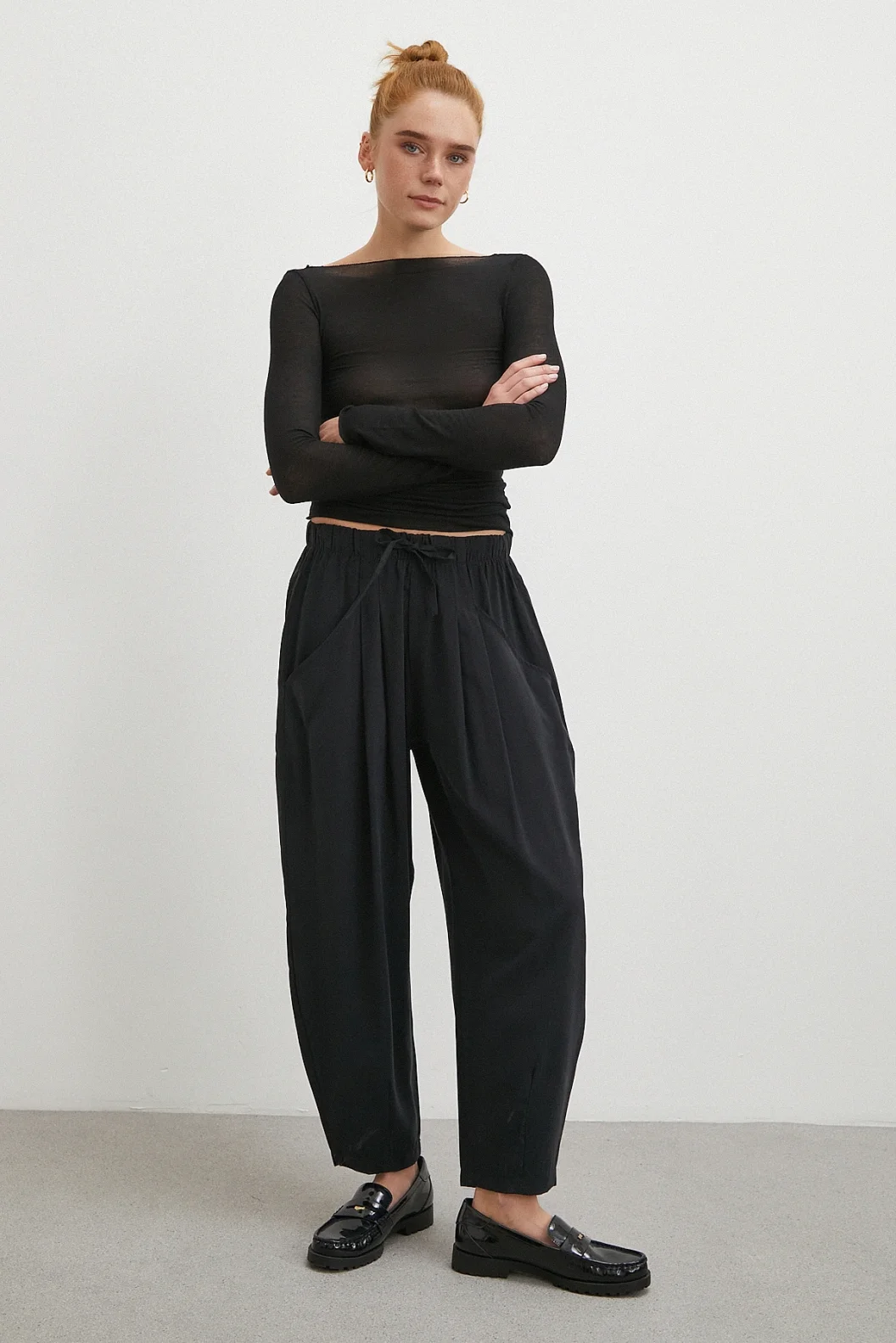 Bağcıklı Beli Lastikli Pileli Pantolon Siyah