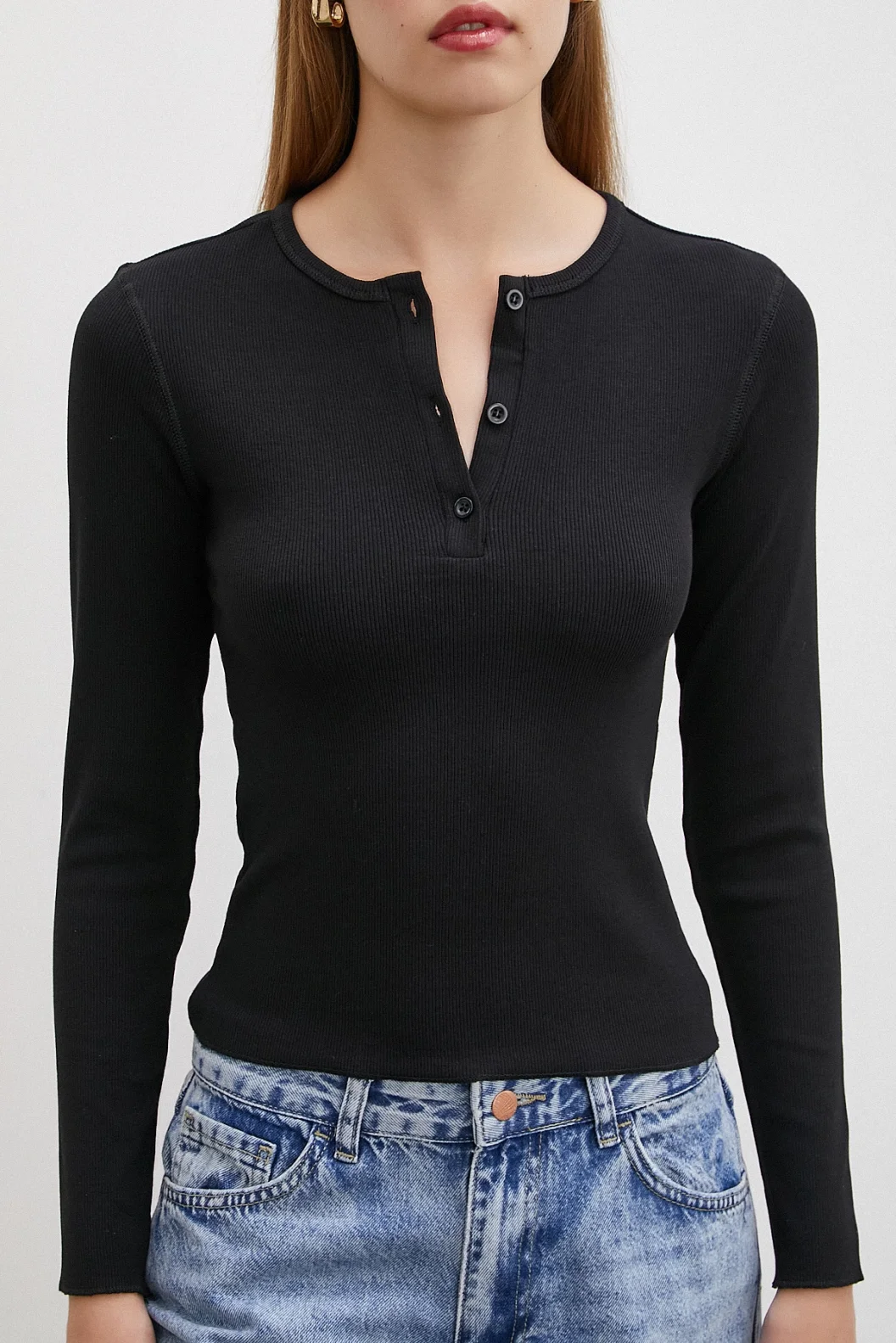 قميص كورسيه بأزرار أمامية أسود