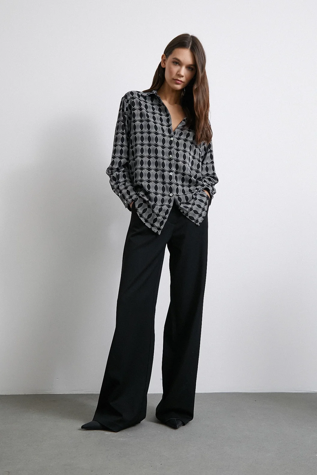 Geometric Patterned Shirt Black