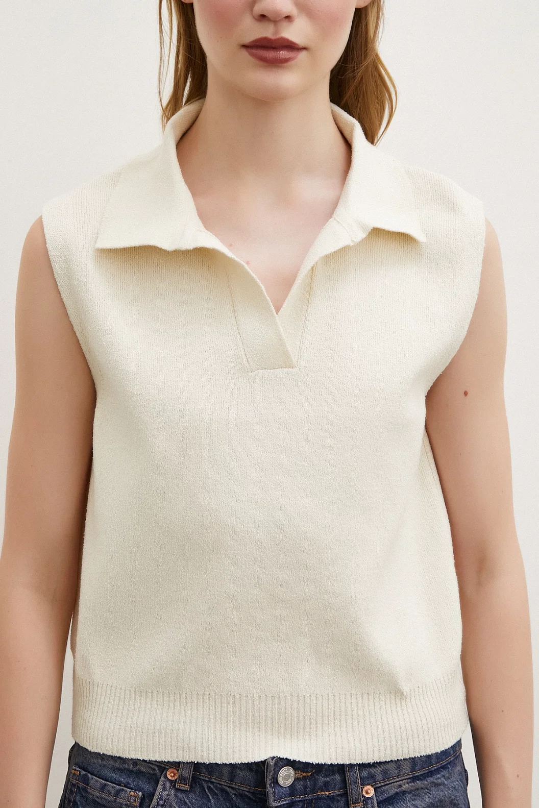 جاكيت بولو بأكمام باللون الأزرق الفيروزي