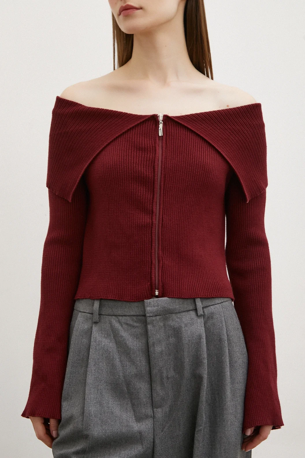 قلنسوة بياقة منديل بسحاب