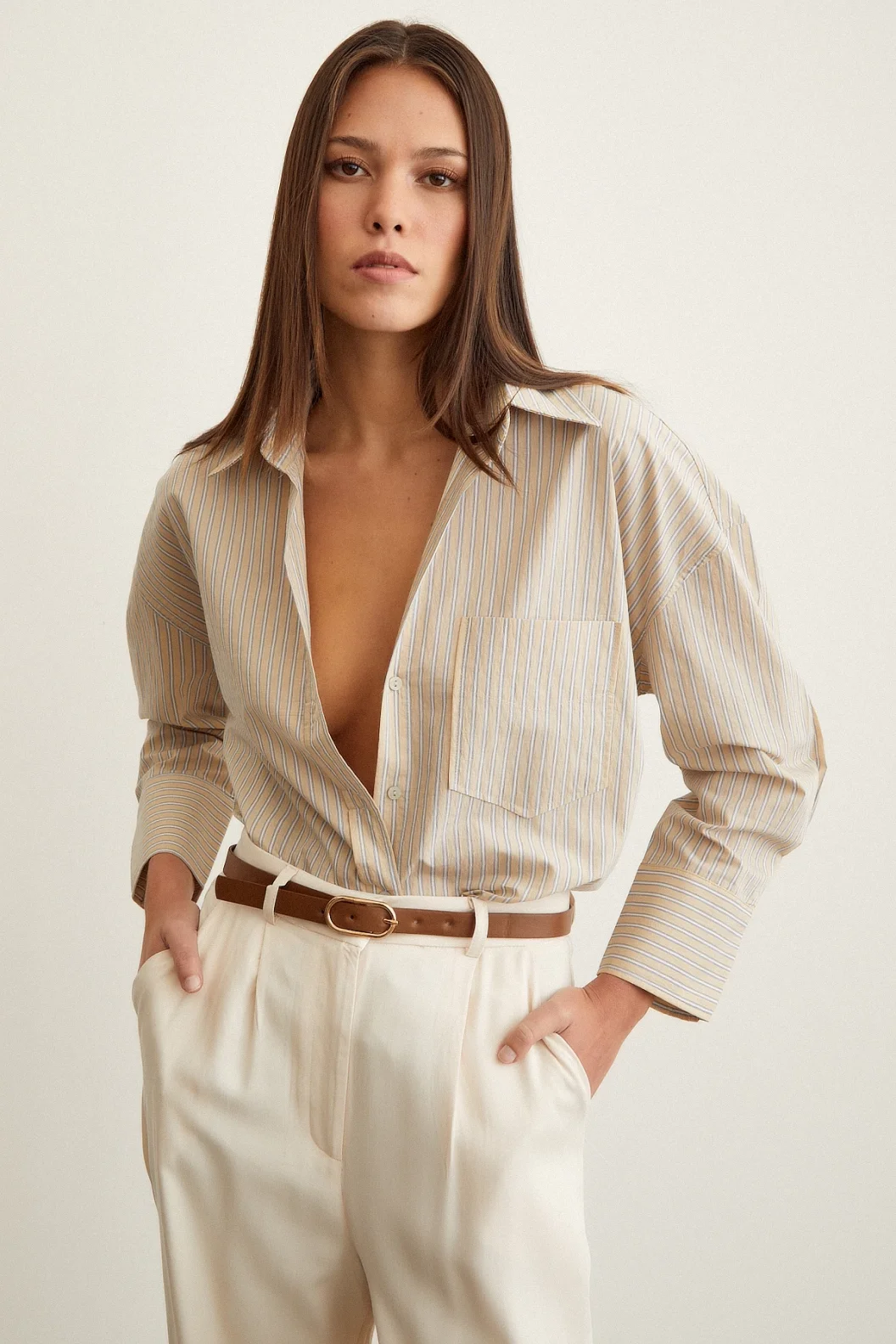 Übergroßes Gestreiftes Hemd Beige