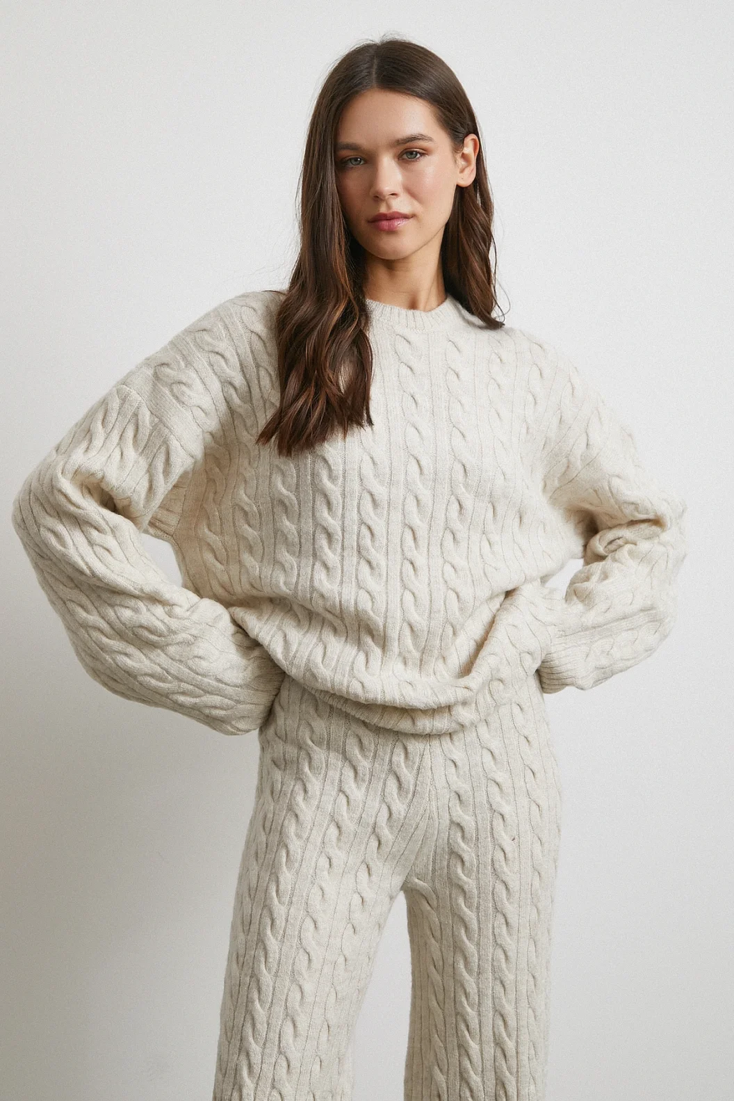 Desenli Şardonlu Triko Takım Ekru