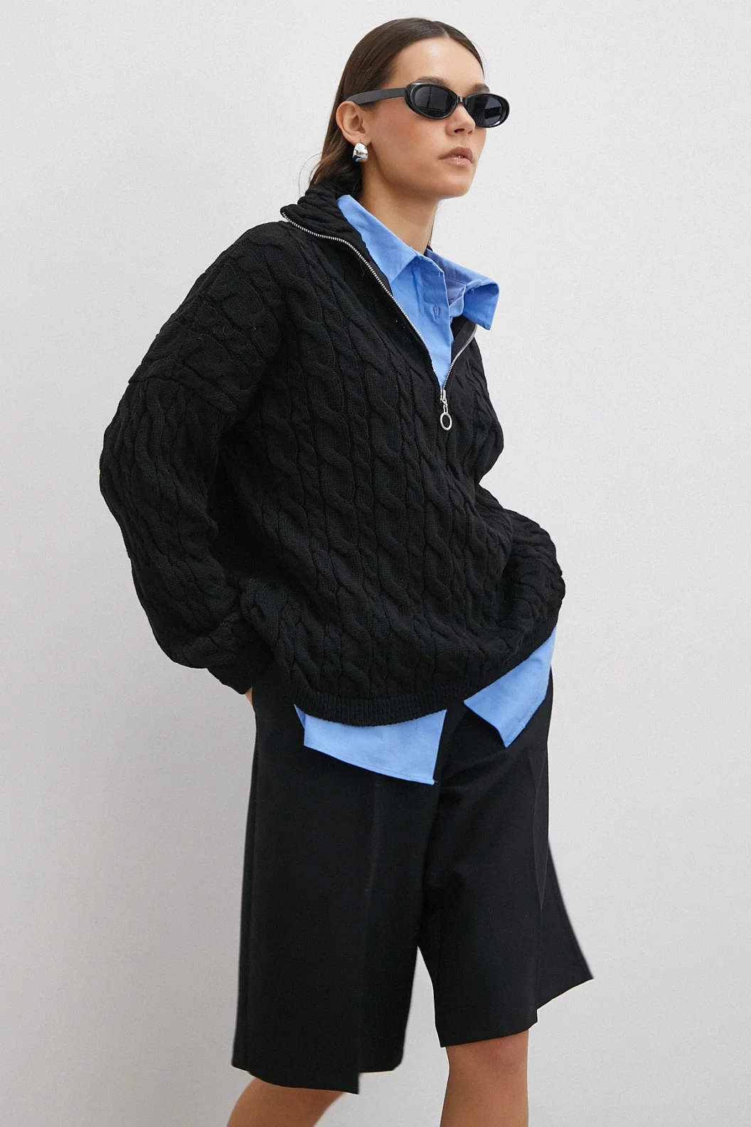 Saç Örgülü Yarım Fermuarlı Kazak Siyah