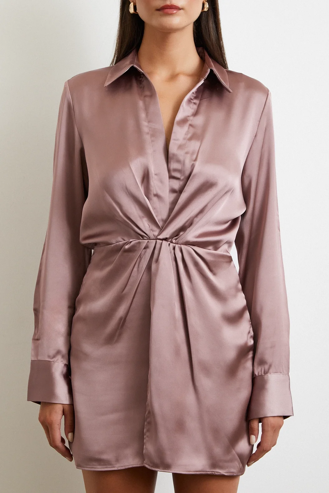 قميص فسكوز ساتان بلون أخضر