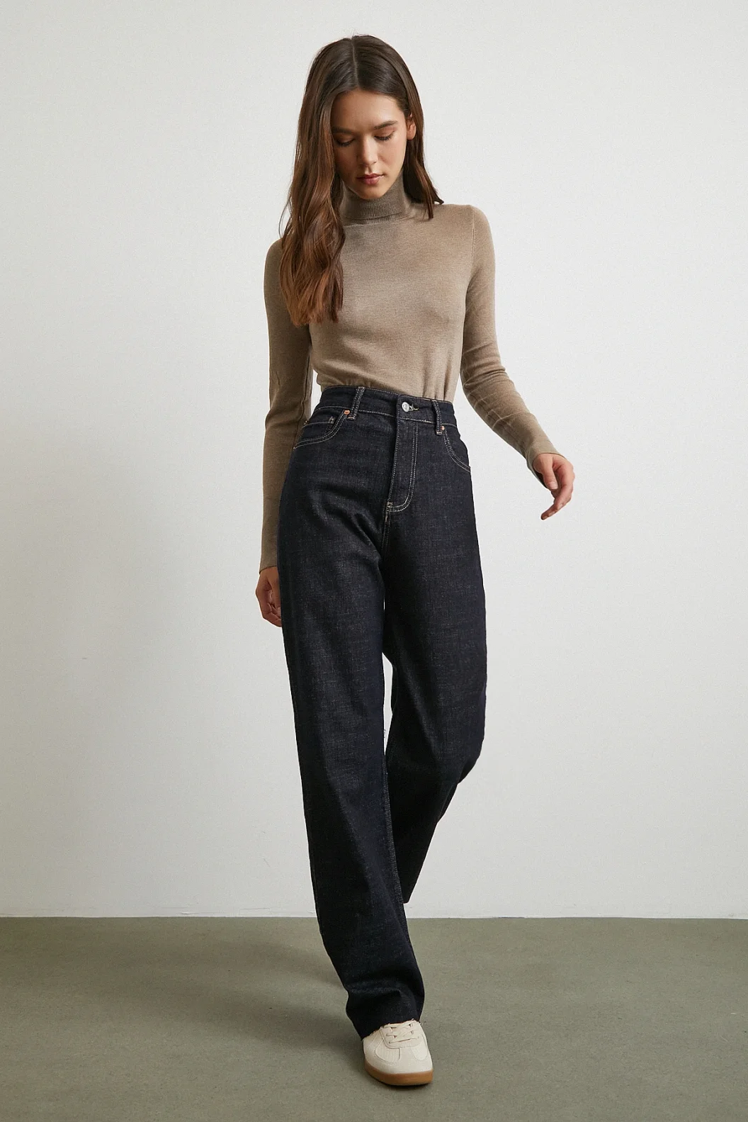 Yüksek Bel Kesik Boru Paça Jean Lacivert