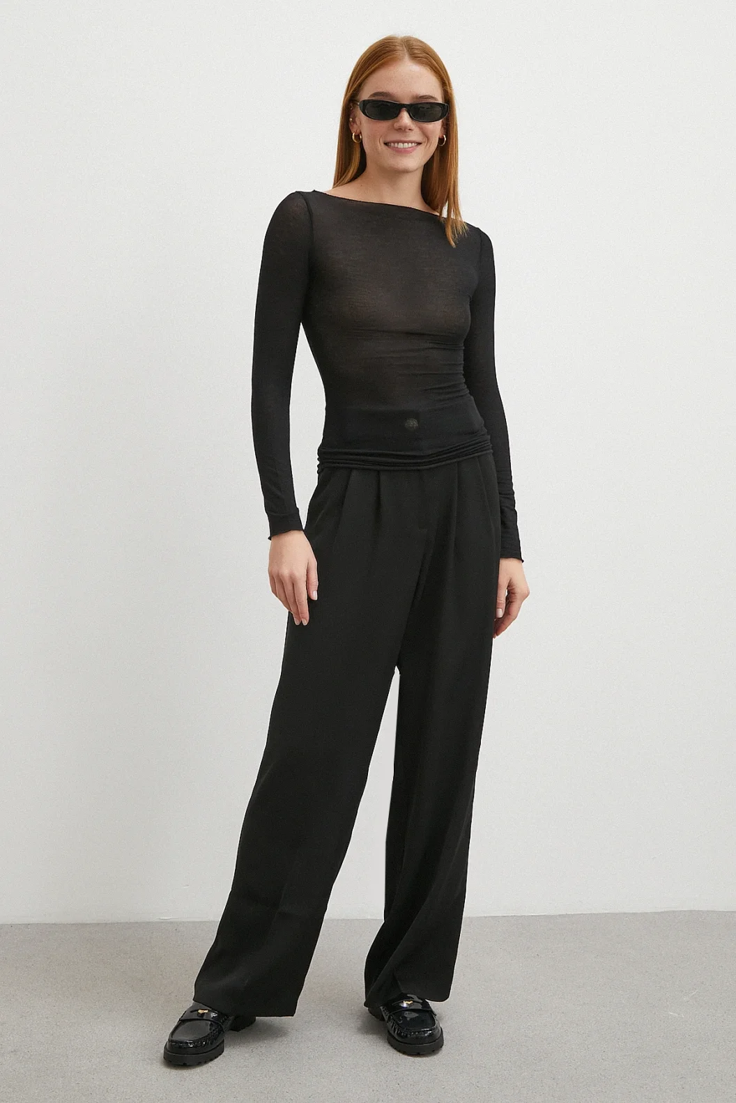 Beli Lastikli Pileli Geniş Paça Pantolon Siyah