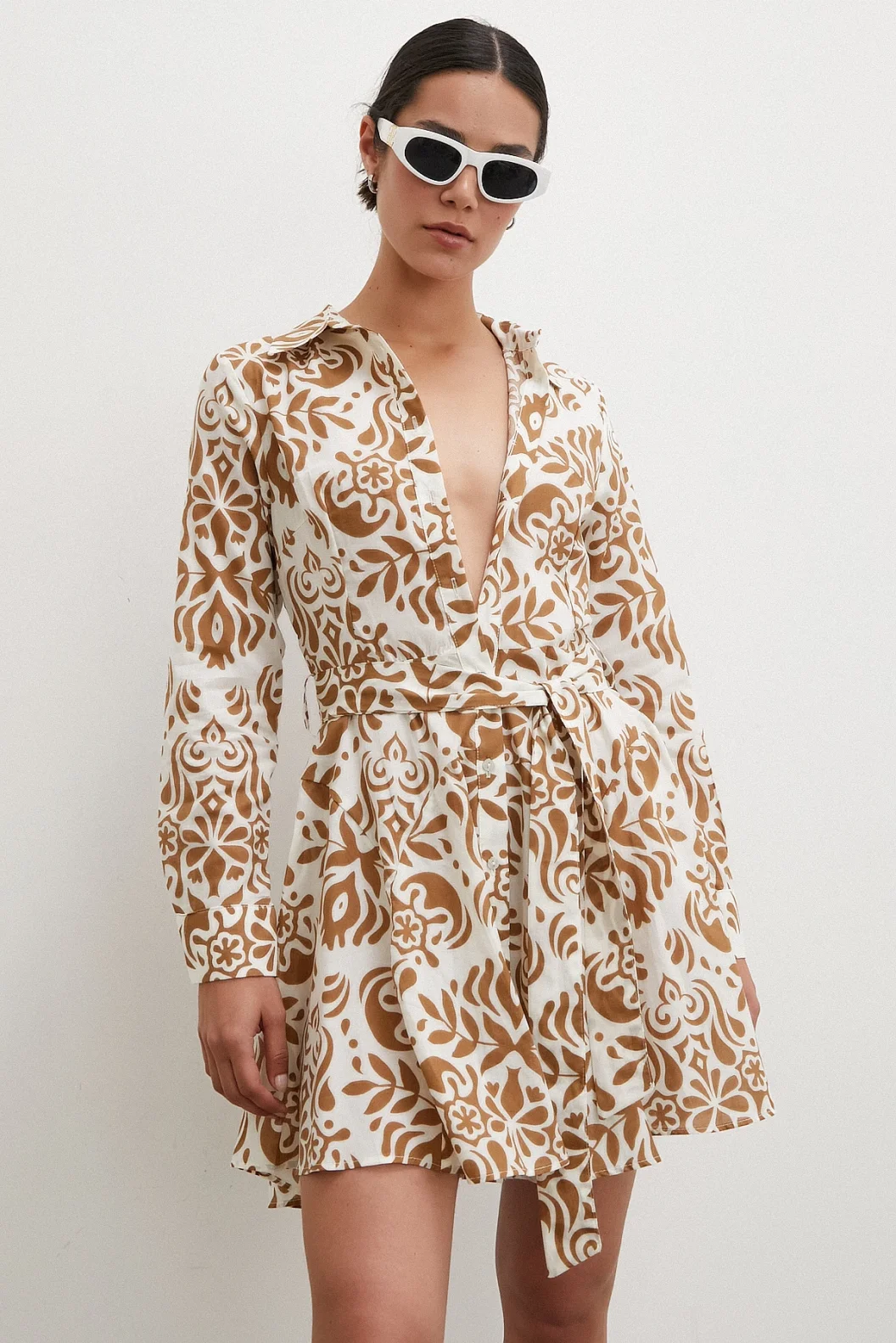 فستان قهوة بنقوش جوديل