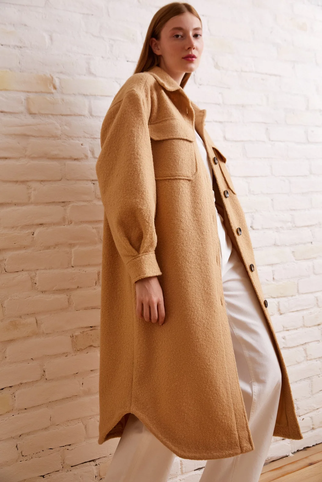 معطف بورموج كبير الحجم بيج