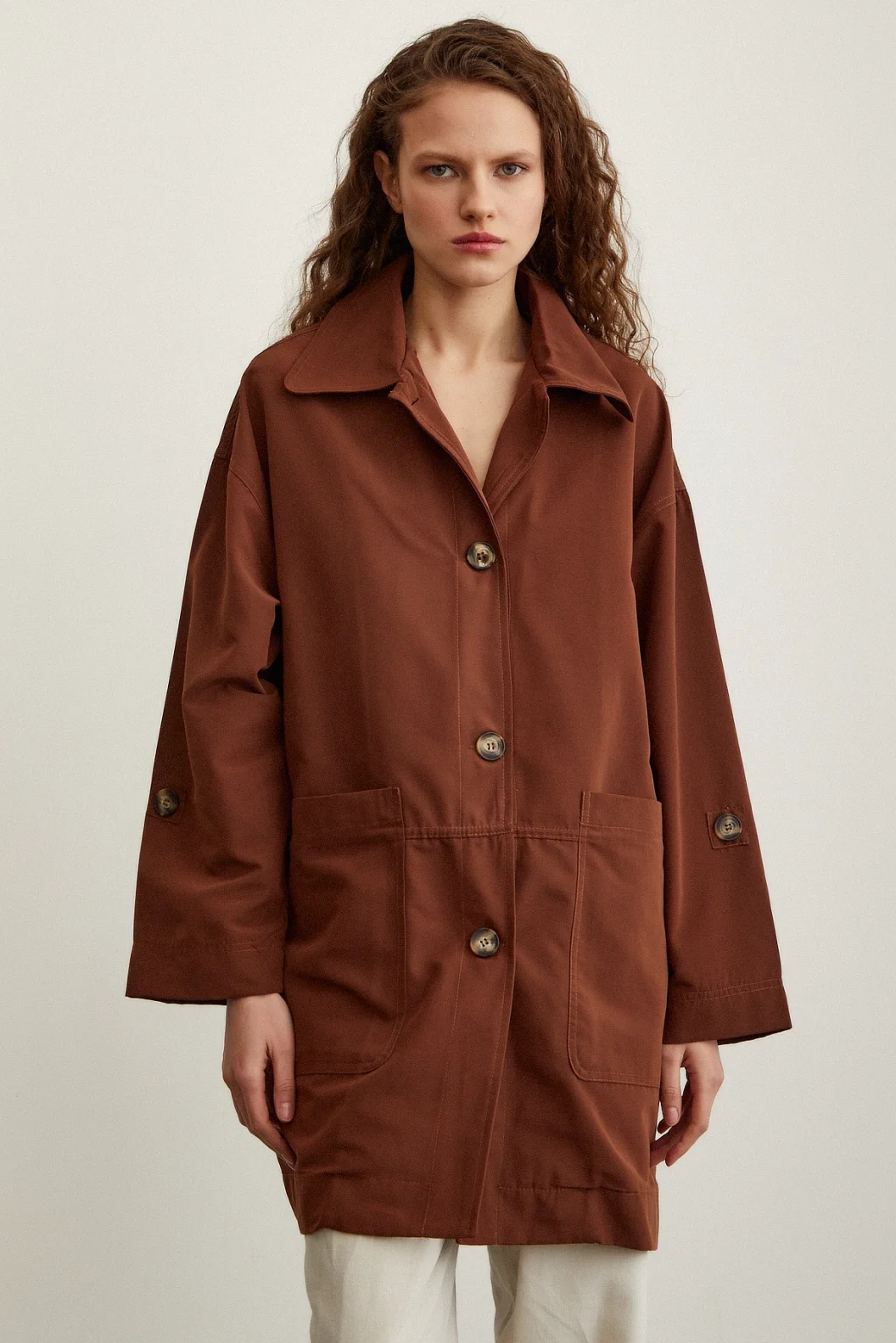 طربوش قماشي بجيب بني